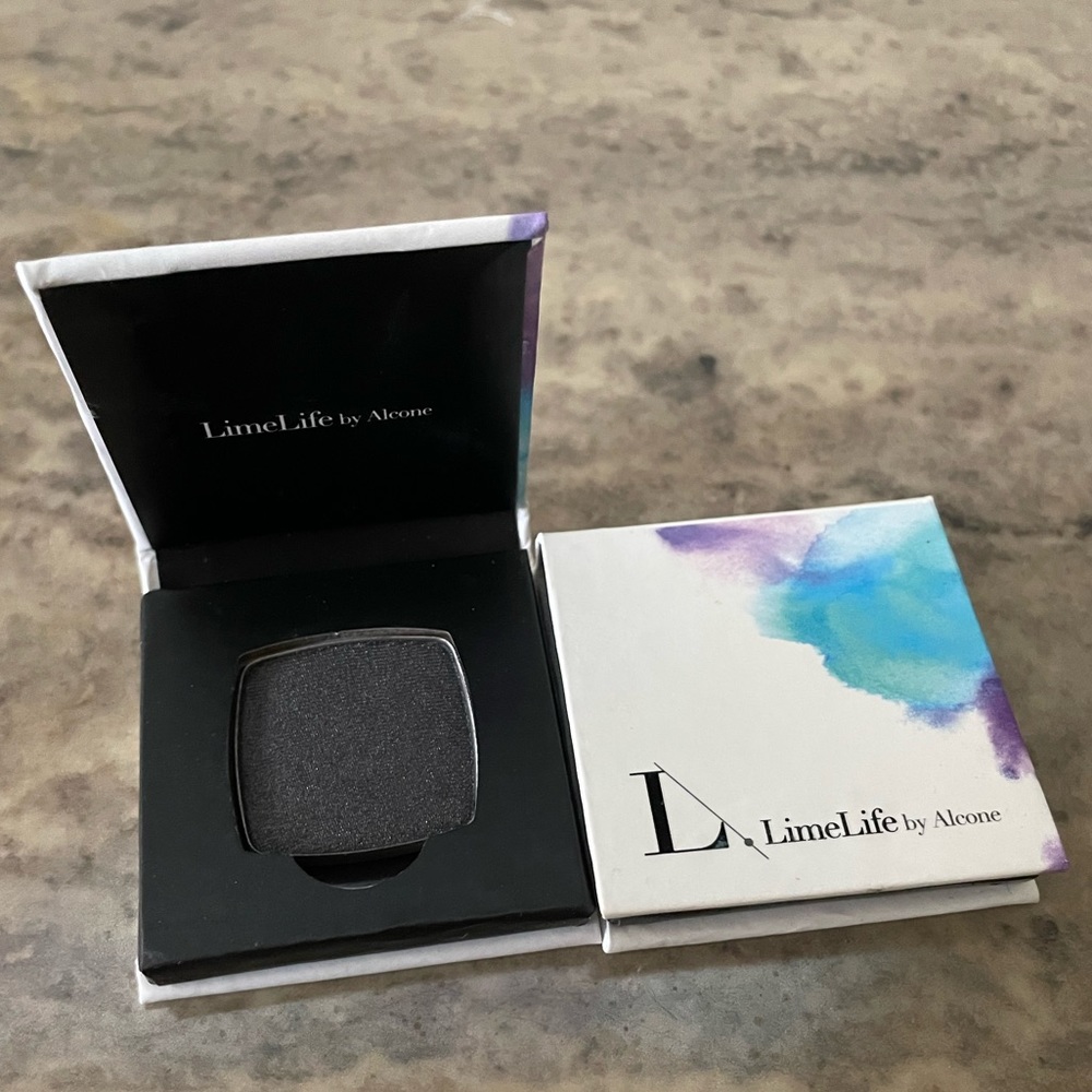 Limelife Eyeshadow, removable packaging